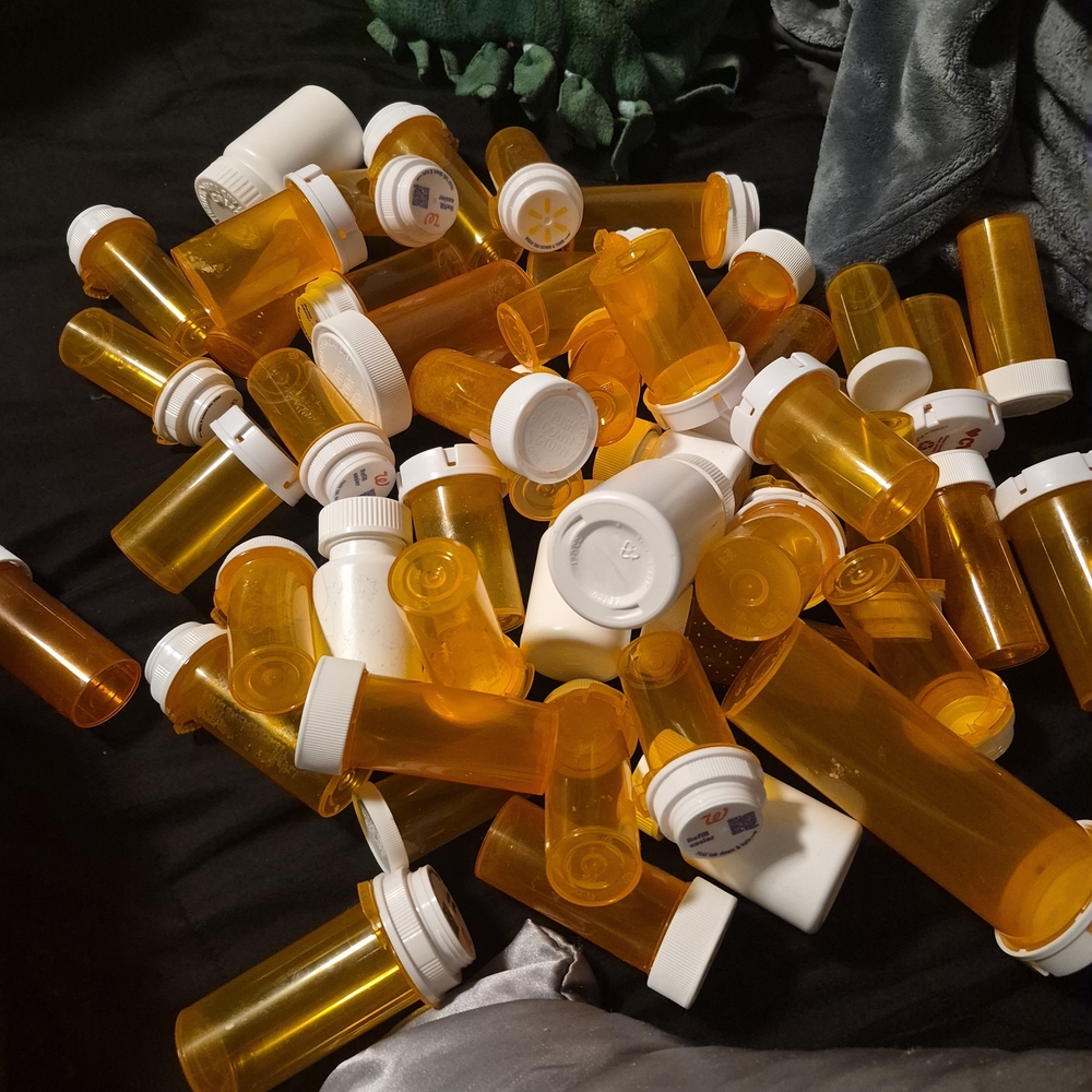 Amber Plastic Bottles for Home Party Supplies